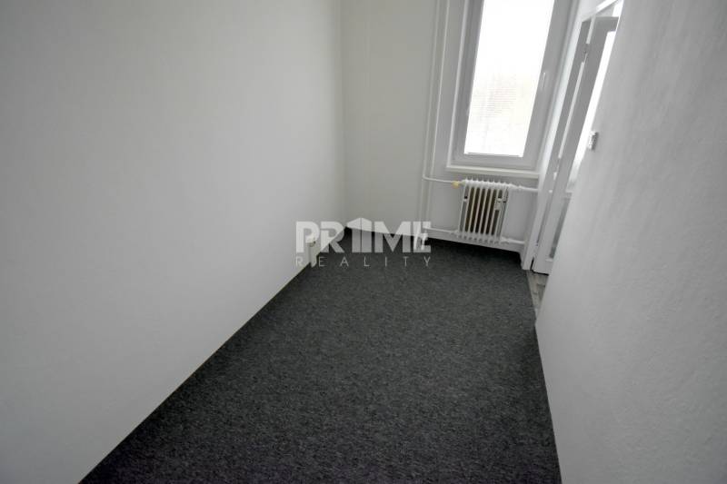 Pekný 3i byt, 3 x NEPRIECH.IZBA, BALKÓN, Radarová ulica, Ostredky