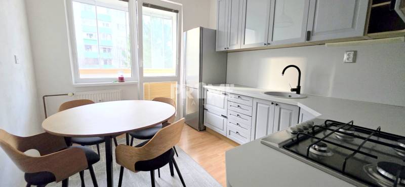 PEKNÝ 3i BYT, 3 X SAMOSTATNÁ IZBA, LOGGIA, PETRŽ. KORZO, Gercenova ul.