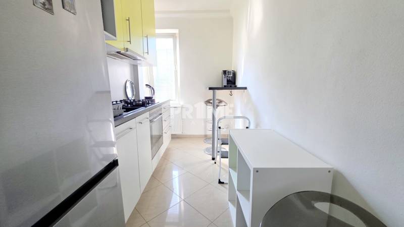 Pekný 2i byt, REKONŠTRUKCIA, KLÍMA, BALKÓN, ŠTRKOVEC, Zálužická ulica