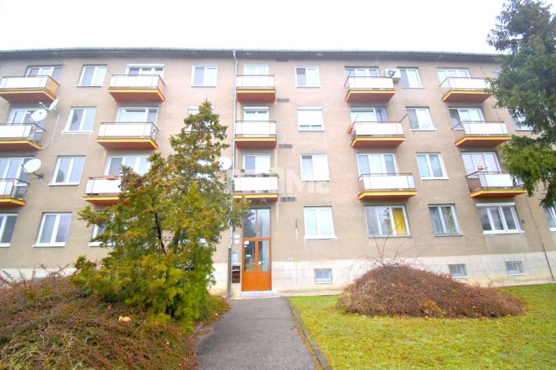 SLNEČNÝ 2i byt, REKONŠTRUKCIA, 2 X SAMOST.IZBA, BALKÓN, Haburská ulica