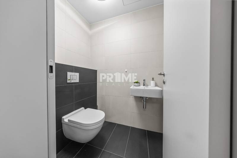 ŠTÝLOVÝ 2i byt,SKY PARK,VÝHĽAD,LOGGIA,PARKING,VEŽA II,Továrenská ul.