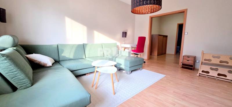 PEKNÝ 3i BYT, 3 X SAMOSTATNÁ IZBA, LOGGIA, PETRŽ. KORZO, Gercenova ul.