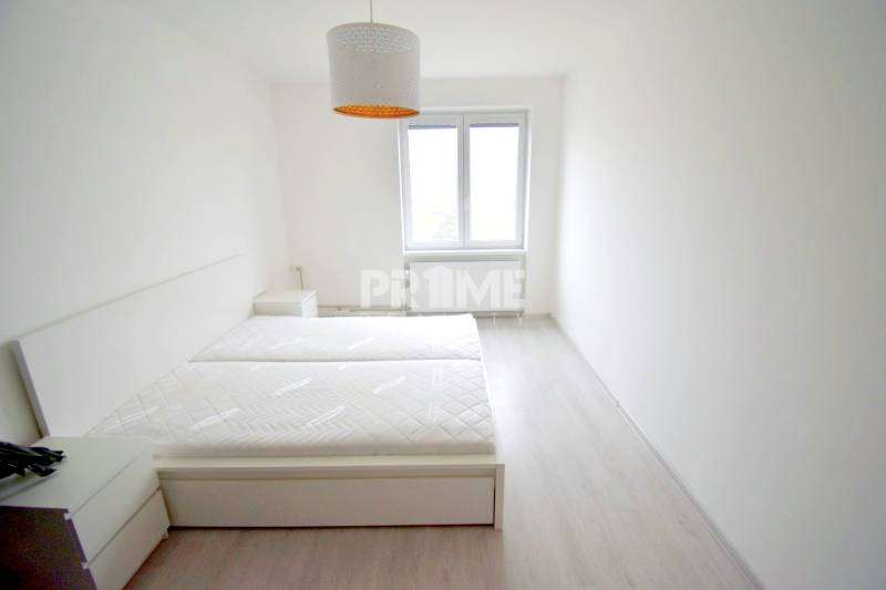 SLNEČNÝ 2i byt, REKONŠTRUKCIA, 2 X SAMOST.IZBA, BALKÓN, Haburská ulica