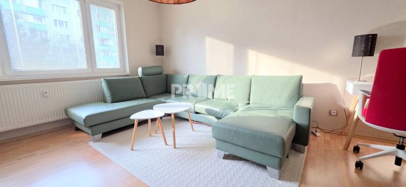 PEKNÝ 3i BYT, 3 X SAMOSTATNÁ IZBA, LOGGIA, PETRŽ. KORZO, Gercenova ul.