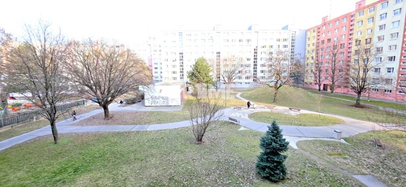 PEKNÝ 3i BYT, 3 X SAMOSTATNÁ IZBA, LOGGIA, PETRŽ. KORZO, Gercenova ul.