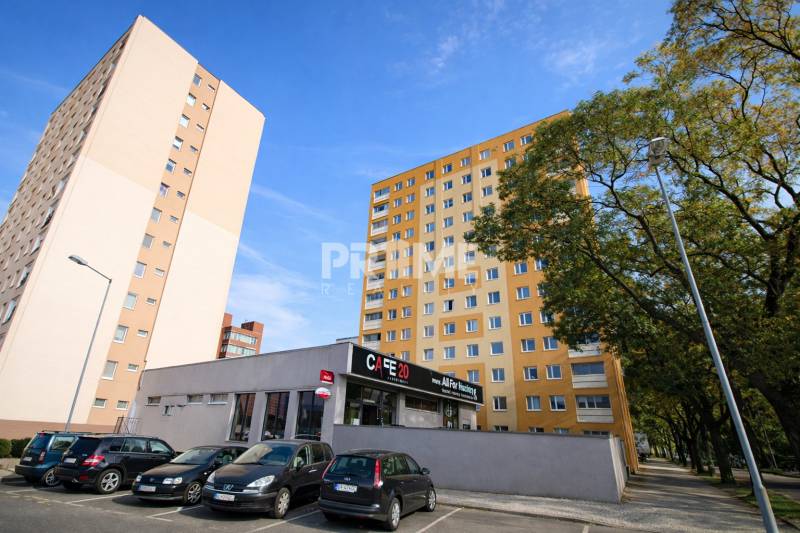 Slnečný 1i byt, krásny výhľad, výborná lokalita, Budyšínska,Nové Mesto