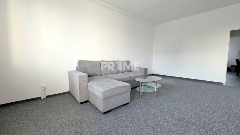 Pekný 3i byt, 3 x NEPRIECH.IZBA, BALKÓN, Radarová ulica, Ostredky