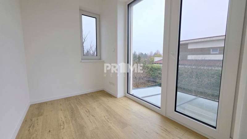 BÝVAJ PRVÝ v 4,5i byte, NOVOSTAVBA, KLÍMA, PARKING, Trnková ulica