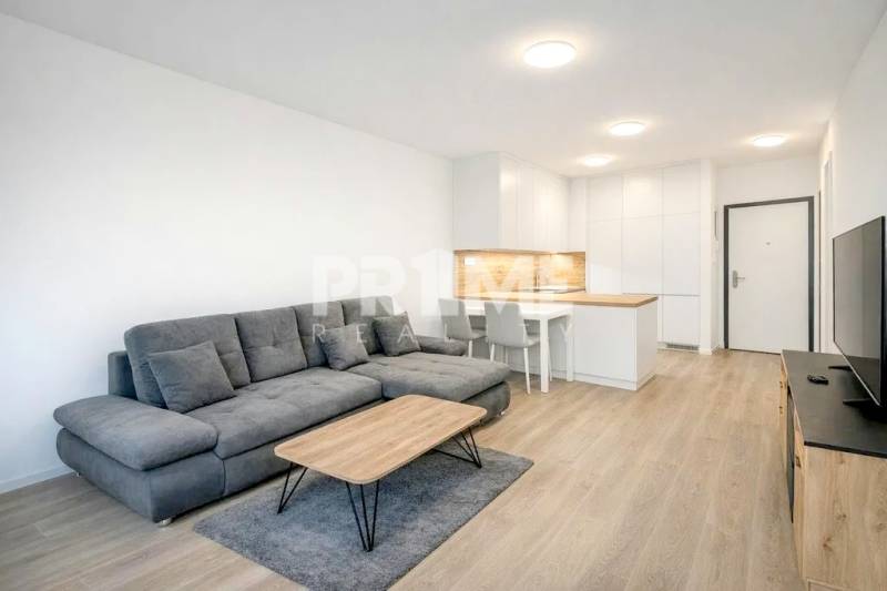 U NÁS !!! MODERNÝ 2i,NOVOSTAVBA, LOGGIA, Slnečnice UNIQ, Fialova ulica