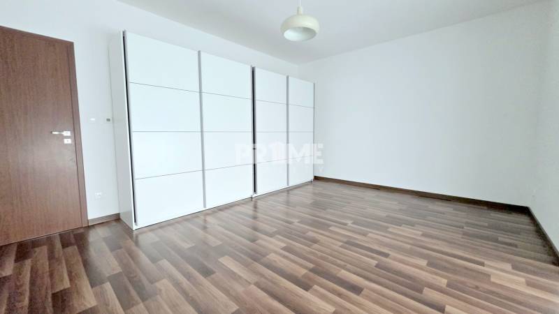 MODERNÝ 3i byt, NOVOSTAVBA, 3 X PARKING, TERASA, Green Village,D.Lužna