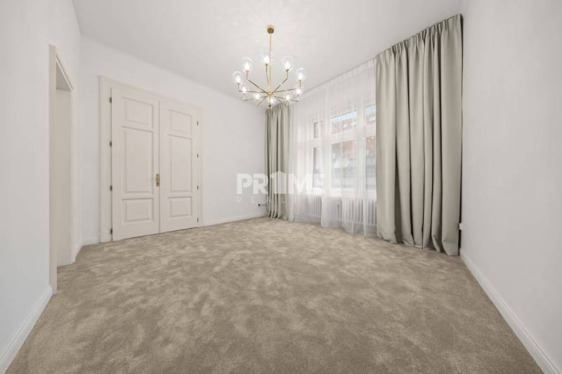  EXKLUZÍVNY, VEĽKOMETRÁŽNY 3i byt ( 130 m2 ), REKONŠTRUKCIA, CENTRUM