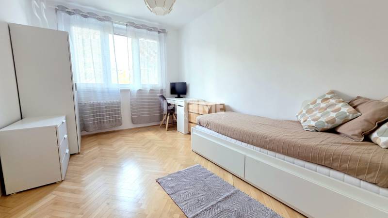 MODERNÝ 3i BYT, REKONŠTRUKCIA, 2 X BALKÓN, Exnárova ulica, Ružinov