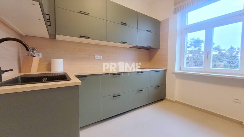 Pekný 3i byt, REKONŠTRUKCIA, KLÍMA, NIVY, Trenčianska ulica