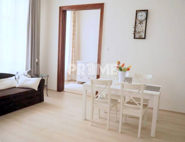 U NÁS !!! Pekný 2i byt, CENTRUM, REKONŠTRUKCIA, Klobučnícka ulica