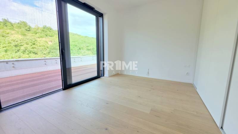 LUXUSNÝ 3i byt,PARKING,CHLADENIE,TERASA,Grand Koliba, Frankovská ulica