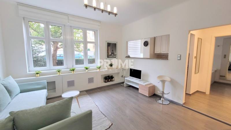 Pekný 1,5i byt, REKONŠTRUKCIA, CENTRUM, Bezručová ulica, Staré Mesto