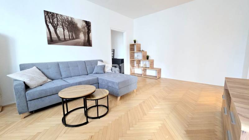 MODERNÝ 3i BYT, REKONŠTRUKCIA, 2 X BALKÓN, Exnárova ulica, Ružinov