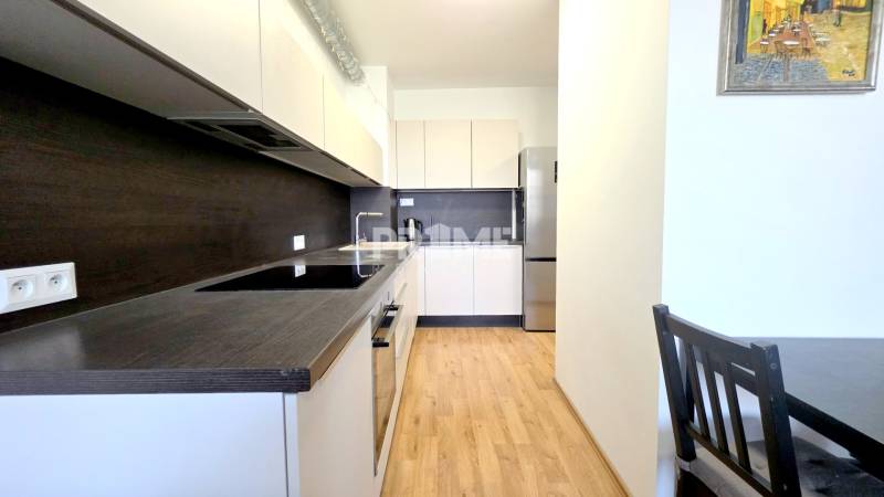 MODERNÝ 2i byt, NOVÝ RUŽINOV, PARKING, KLÍMA, BALKÓN, Bajkálska ulica