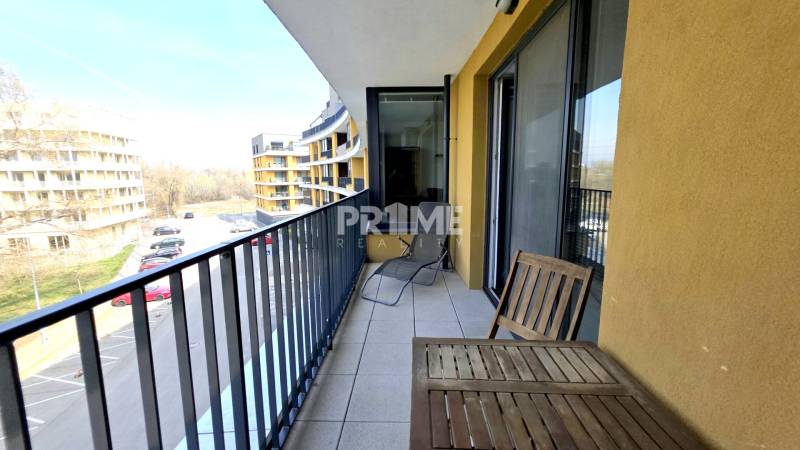 MODERNÝ 2i byt, NOVÝ RUŽINOV, PARKING, KLÍMA, BALKÓN, Bajkálska ulica