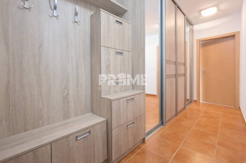 Priestranný 2i byt, 2xloggia, parking, pivnica, novostavba,Karlova Ves