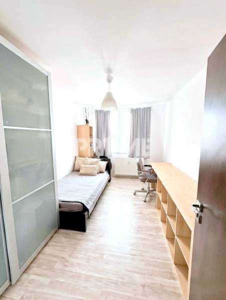 PEKNÝ 3i byt, BALKÓN, REKONŠTRUKCIA, Hrobákova ulica, Petržalka