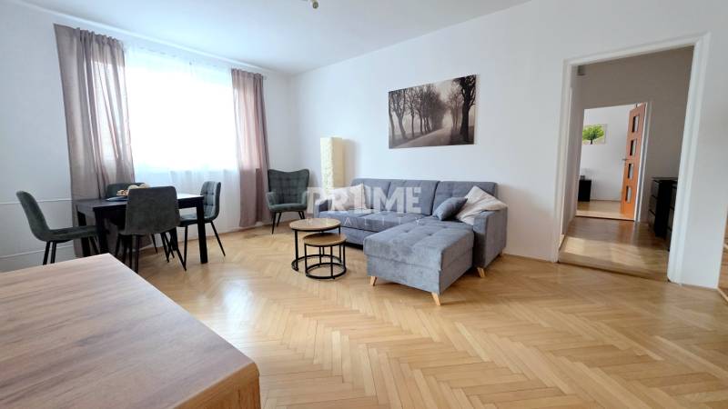 MODERNÝ 3i BYT, REKONŠTRUKCIA, 2 X BALKÓN, Exnárova ulica, Ružinov