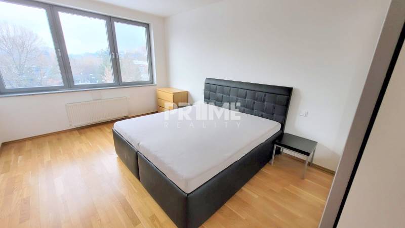 MODERNÝ 2i byt ( 79 m2 ), LOGGIA, PARKING, Karloveské rameno