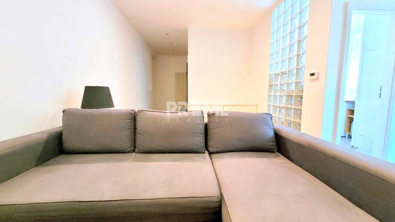 U NÁS !!! MODERNÝ 2i byt, REKONŠTRUKCIA, NIVY, Trenčianska ulica