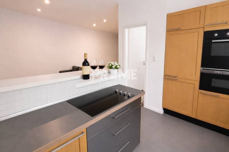 U NÁS !!! MODERNÝ 2i byt, REKONŠTRUKCIA, NIVY, Trenčianska ulica