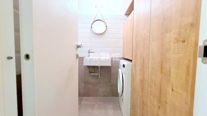 LUXUSNÝ 3i byt, TERASA, PARKING, KLÍMA, ZELENÁ HORKA, Ďumbierska ulica