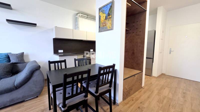 MODERNÝ 2i byt, NOVÝ RUŽINOV, PARKING, KLÍMA, BALKÓN, Bajkálska ulica