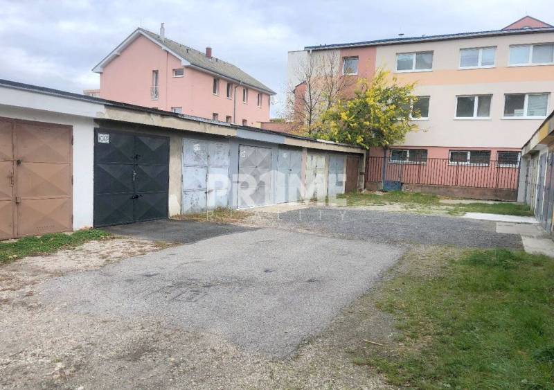 SAMOSTATNÁ GARÁŽ ( 16 m2 ), Polárna ulica, OSTREDKY, Ružinov