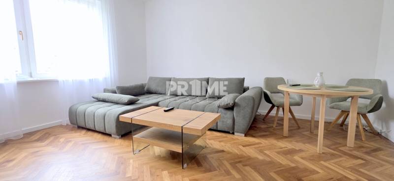 Pekný 3i byt, REKONŠTRUKCIA, KLÍMA, NIVY, Trenčianska ulica