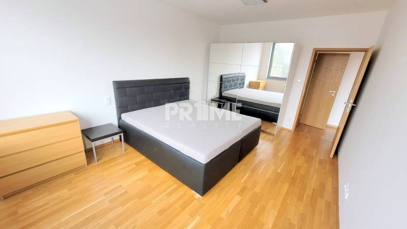 MODERNÝ 2i byt ( 79 m2 ), LOGGIA, PARKING, Karloveské rameno