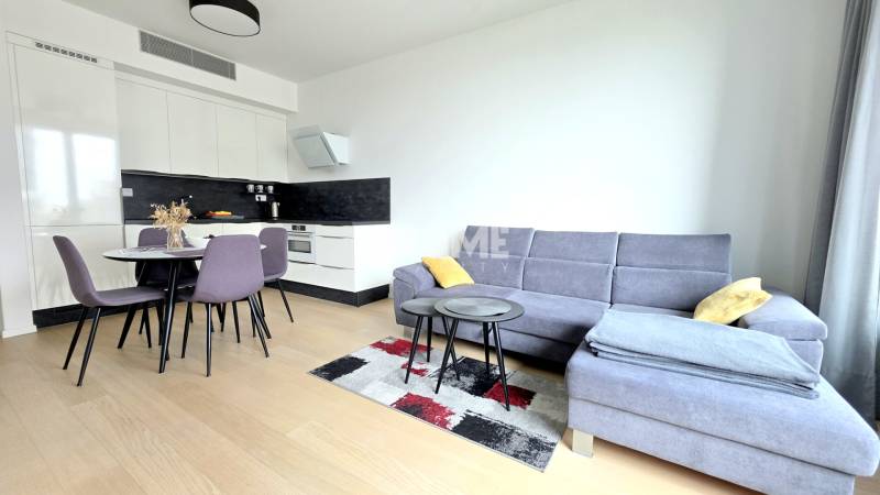 JEDINEČNÝ 2i byt, NOVOSTAVBA, KLÍMA, VÝHĽAD, PARKING, SKY PARK