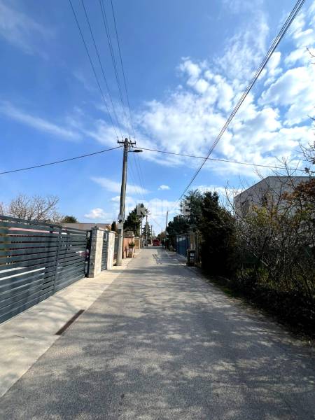 Stavebný pozemok – 604 m2, Stredná ul., Ružinov – časť Trnávka