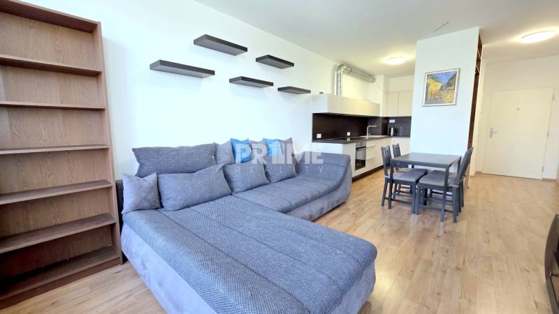 MODERNÝ 2i byt, NOVÝ RUŽINOV, PARKING, KLÍMA, BALKÓN, Bajkálska ulica