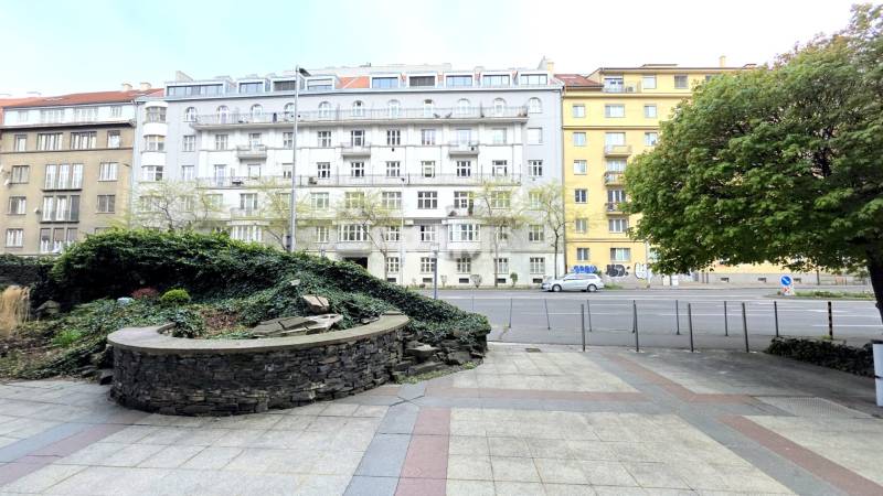 MODERNÝ 1i byt, REKONŠTRUKCIA, VÝHĽAD,BALKÓN, KLÍMA, Dostojevského rád