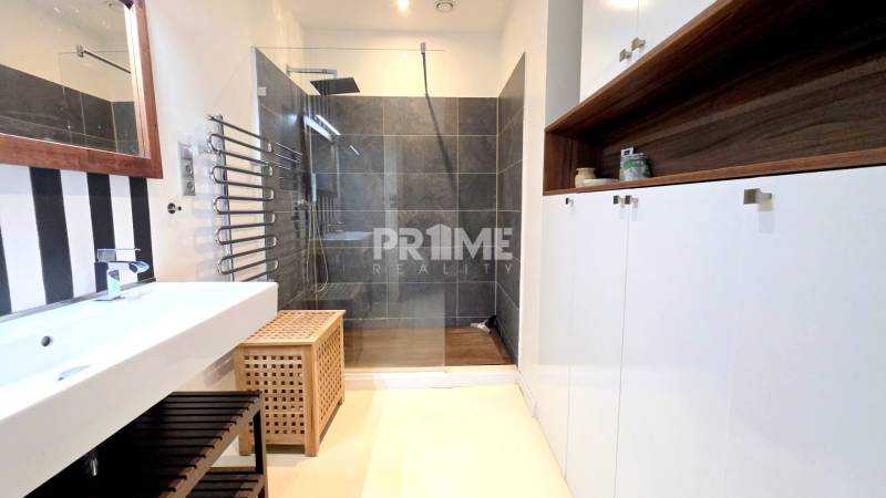 JEDINEČNÝ 2i byt, REKONŠT., 2 X .SAMOST.IZBA, Hviezdoslavovo nám. 