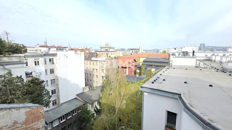 MODERNÝ 1i byt, REKONŠTRUKCIA, VÝHĽAD,BALKÓN, KLÍMA, Dostojevského rád