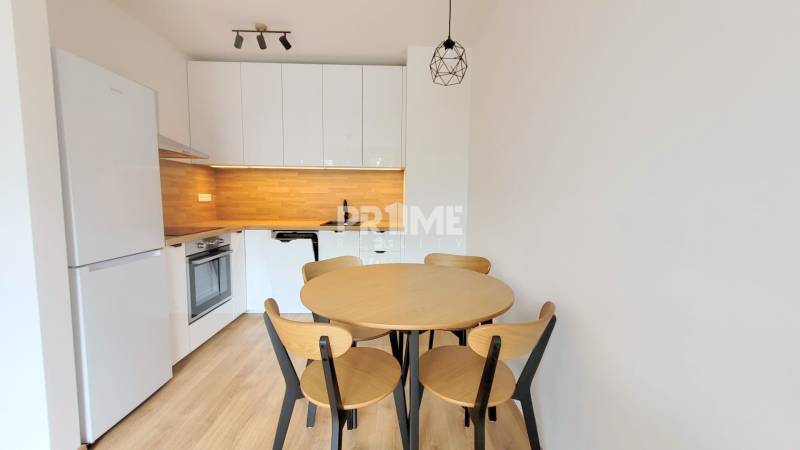 MODERNÝ 2i BYT, OVOCNÉ.SADY, PARKING,KLÍMA, BALKÓN, Ivanská cesta