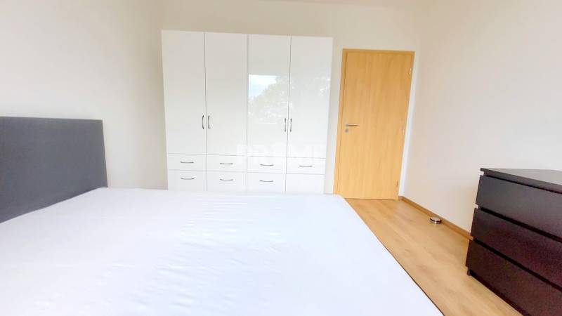 MODERNÝ 2i BYT, OVOCNÉ.SADY, PARKING,KLÍMA, BALKÓN, Ivanská cesta