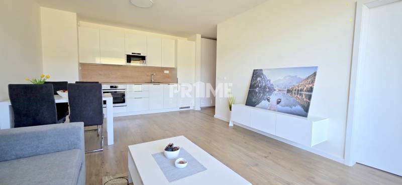 MODERNÝ 2i byt, POD VINICOU, LOGGIA, PARKING, Nové Mesto