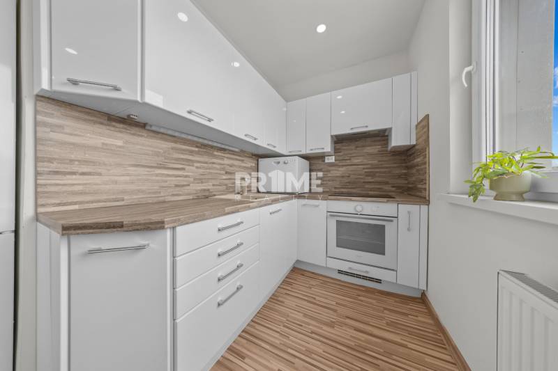 MODERNÝ 2i byt, REKONŠTRUKCIA, KLÍMA, MOZARTOVA ulica, Horský park