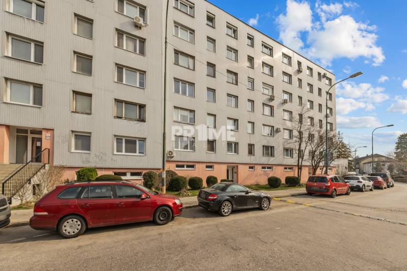 MODERNÝ 2i byt, REKONŠTRUKCIA, KLÍMA, MOZARTOVA ulica, Horský park