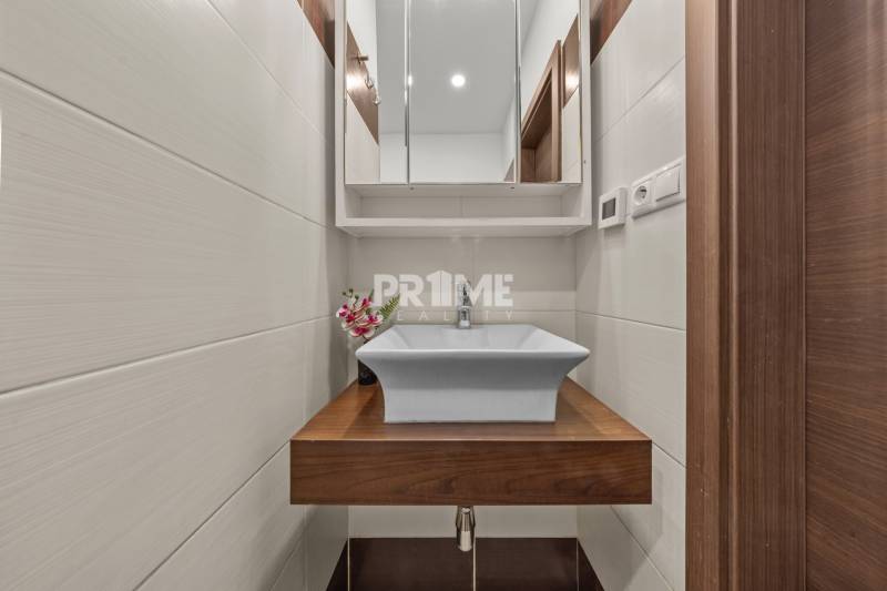 MODERNÝ 2i byt, REKONŠTRUKCIA, KLÍMA, MOZARTOVA ulica, Horský park