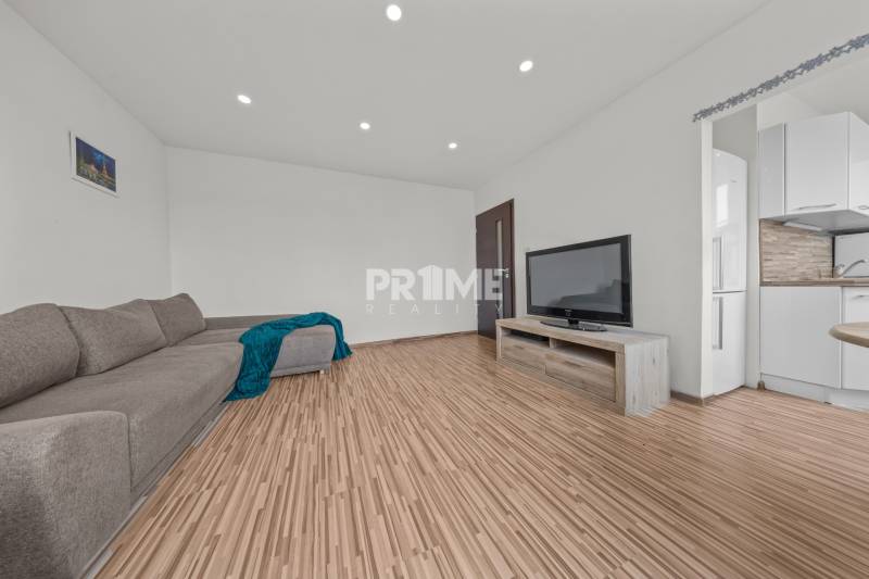 MODERNÝ 2i byt, REKONŠTRUKCIA, KLÍMA, MOZARTOVA ulica, Horský park