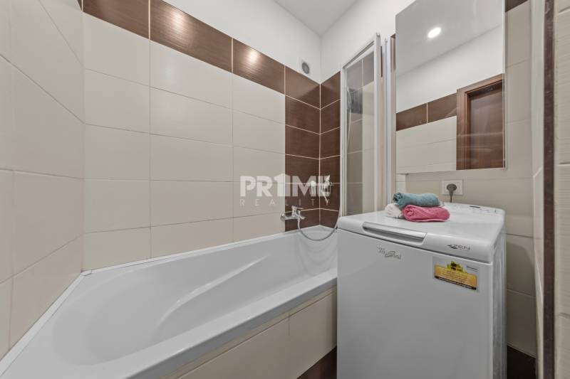 MODERNÝ 2i byt, REKONŠTRUKCIA, KLÍMA, MOZARTOVA ulica, Horský park