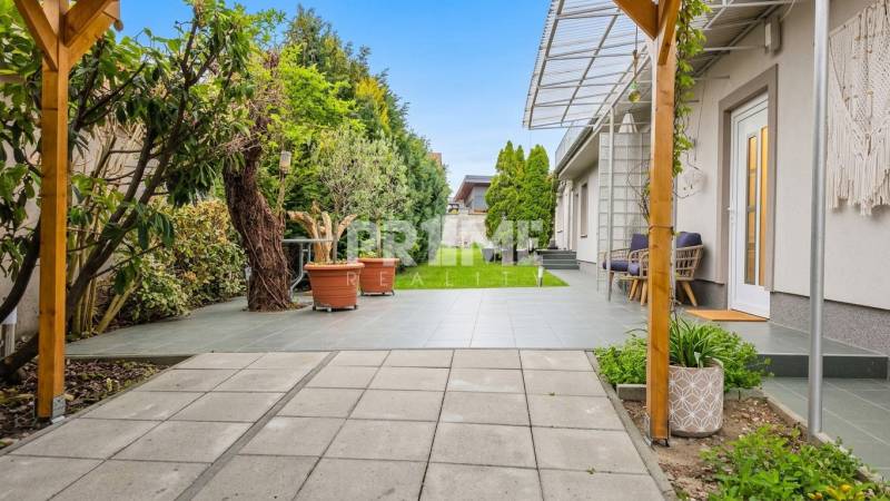 Predaj RD – 3i + hosťovská, tichá lokalita, Krátka ul., Dunajská Lužná