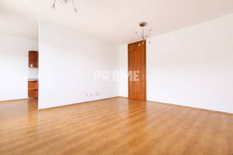 Priestranný 3i byt, loggia, parking, projekt Boria, Drieňová, Ružinov